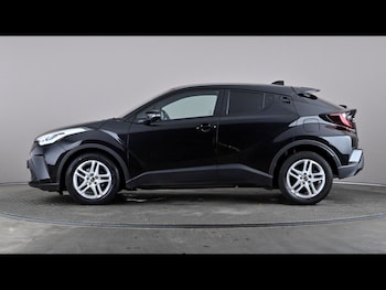 Used Toyota C-HR 2023 for sale - 79241552: Photo