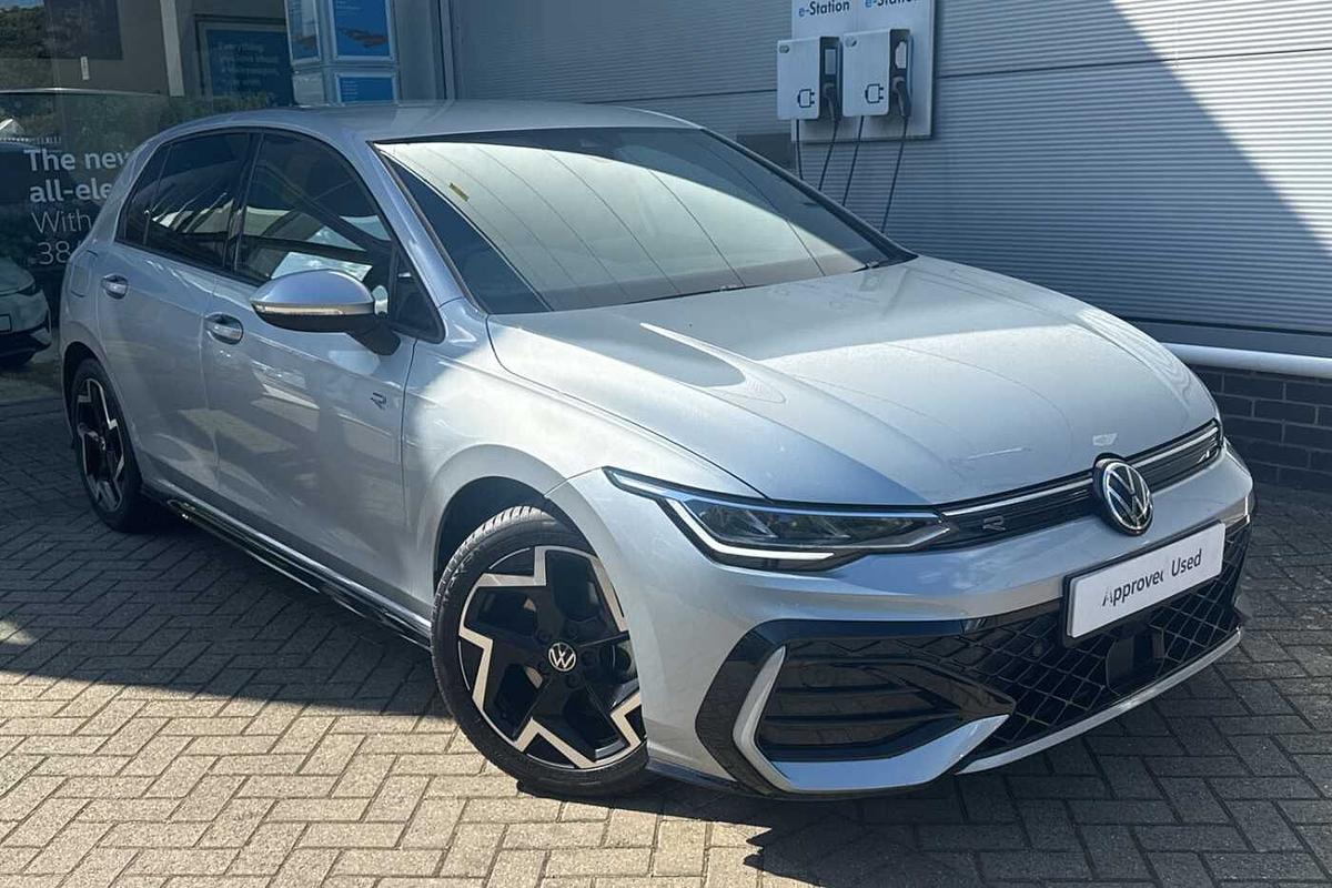 Volkswagen - Golf