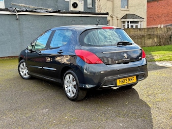 Used Peugeot 308 2013 for sale - 79421027: Photo