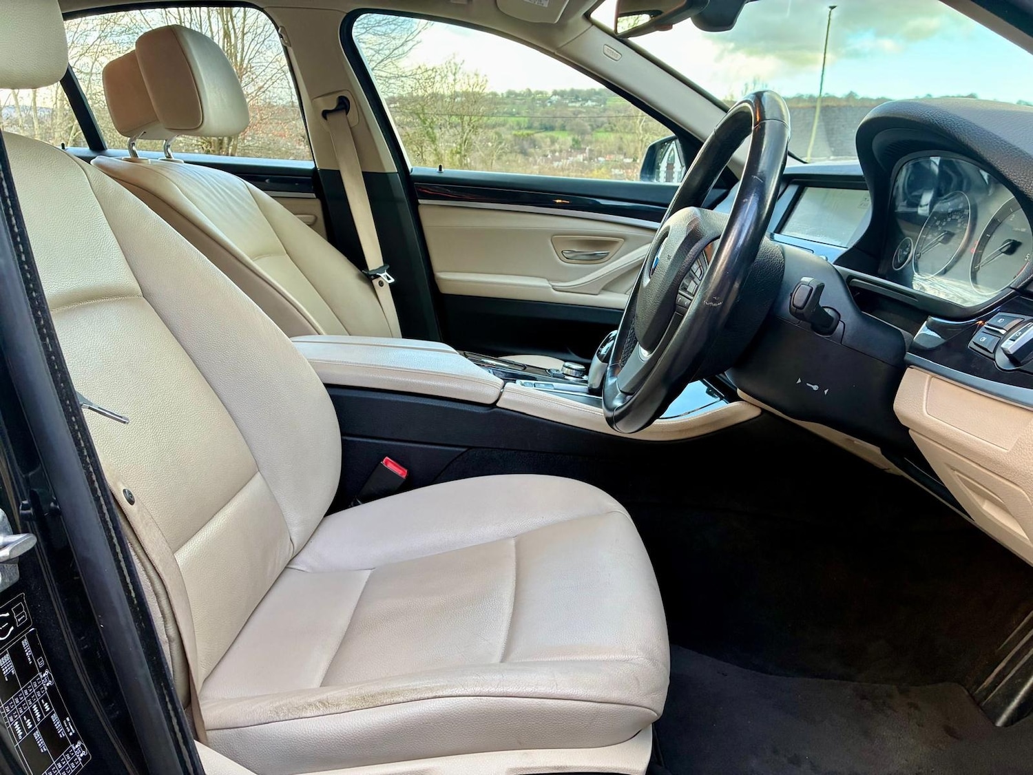 Used BMW 5 Series 2010 for sale - 77558824: Photo 7