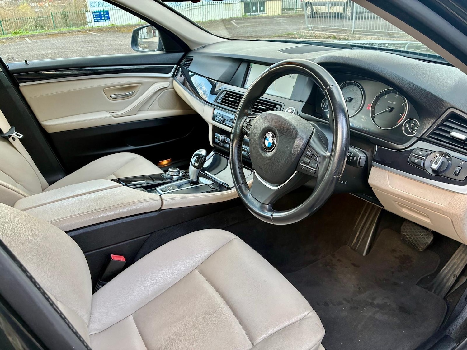 Used BMW 5 Series 2010 for sale - 77558824: Photo 8