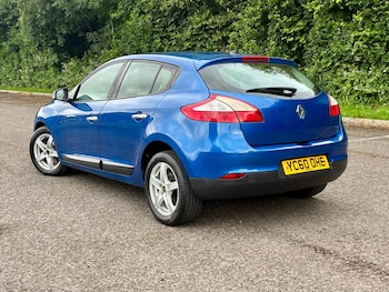 Used Renault Megane 2010 for sale - 78939092: Photo