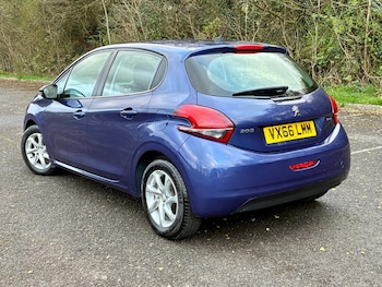 Used Peugeot 208 2017 for sale - 79421143: Photo