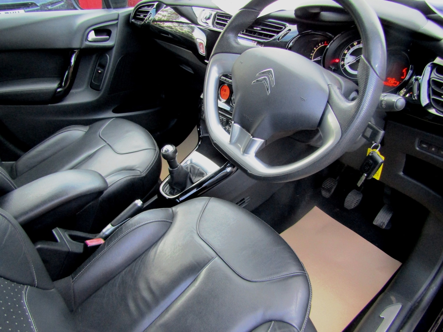 Used Citroen C3 2014 for sale - 76444345: Photo 30