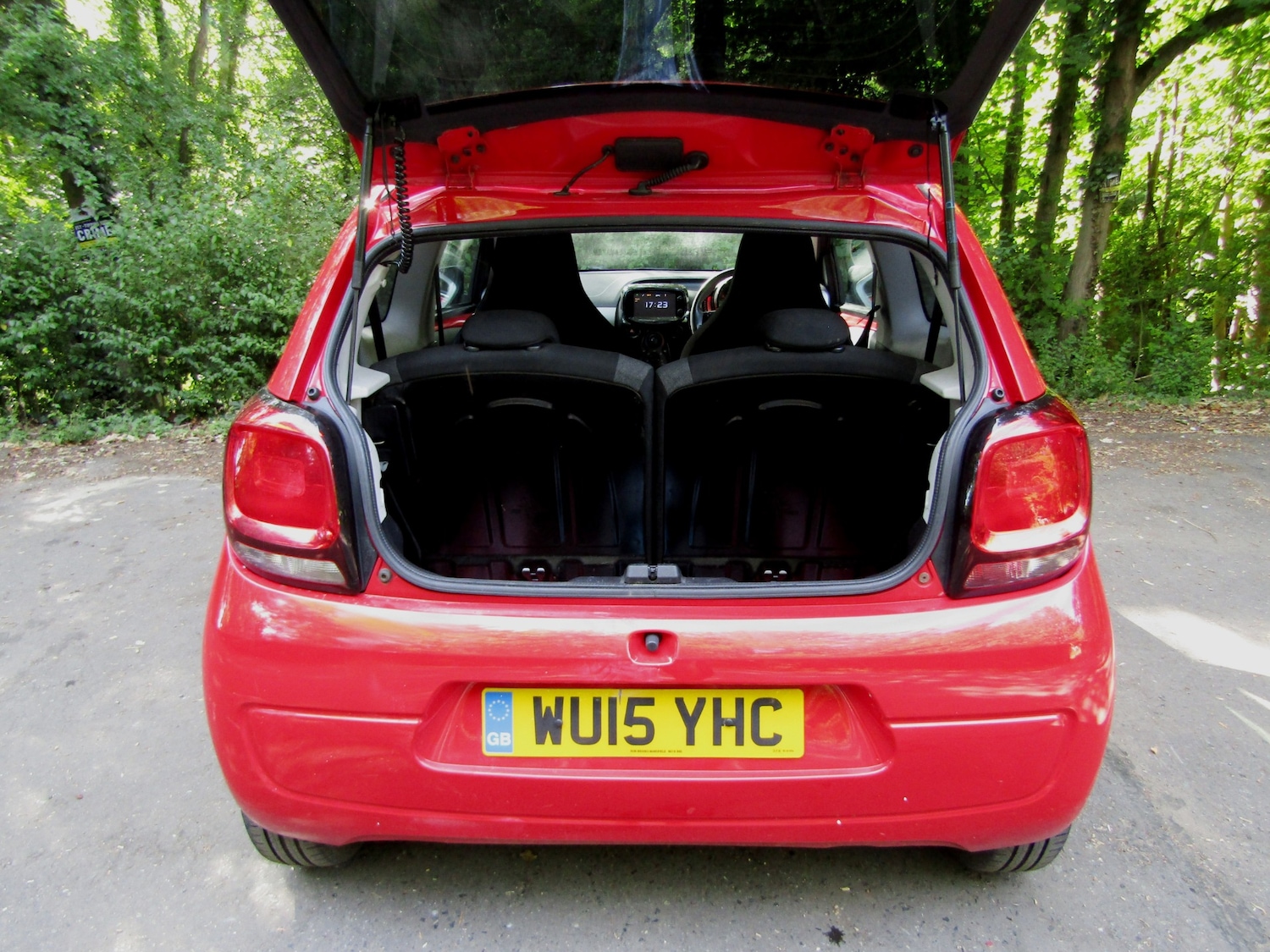 Vehicle 21