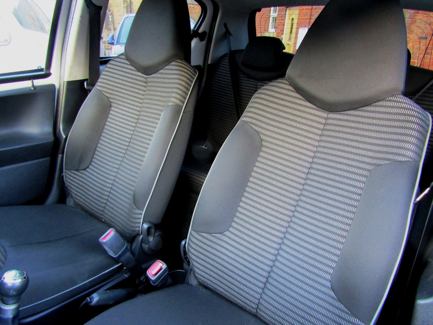 Used Peugeot 107 2014 for sale - 77124050: Photo 15