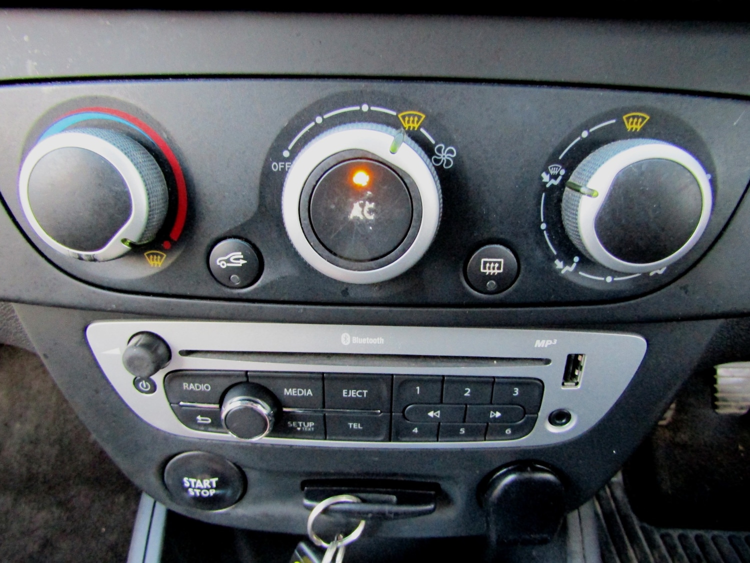 Used Renault Megane 2013 for sale - 77084299: Photo 15