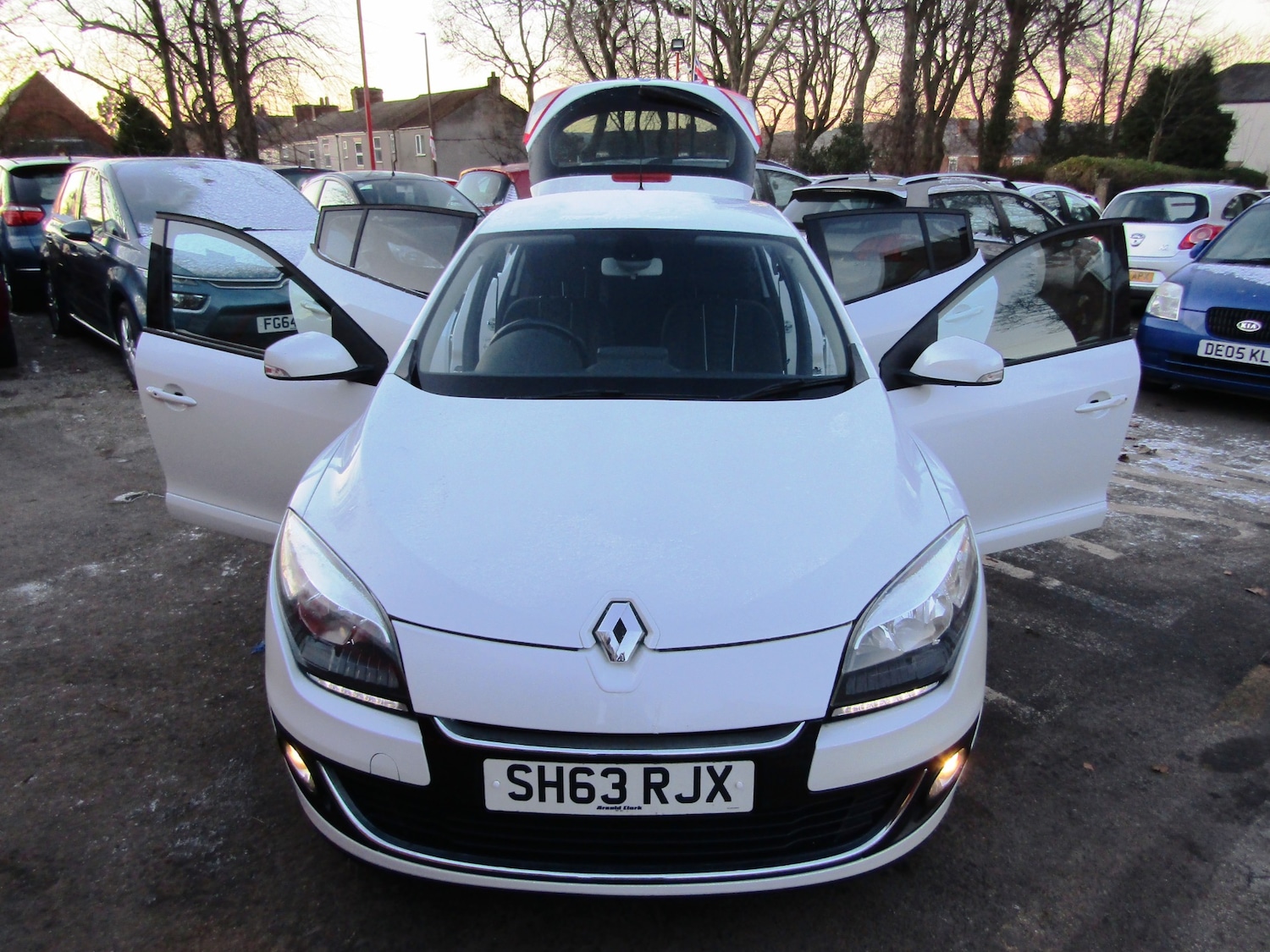 Used Renault Megane 2013 for sale - 77084299: Photo 6