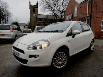 Used Fiat Punto 2014 for sale - 77492910: Photo