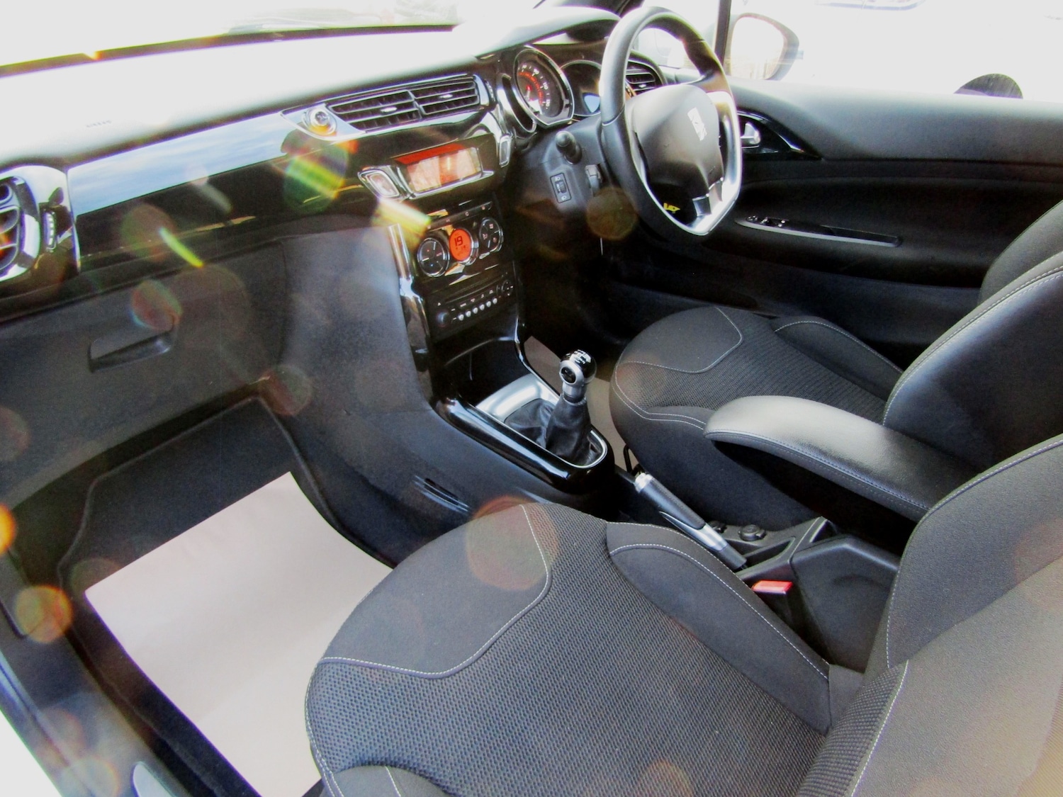 Used Citroen DS3 2015 for sale - 77610359: Photo 18