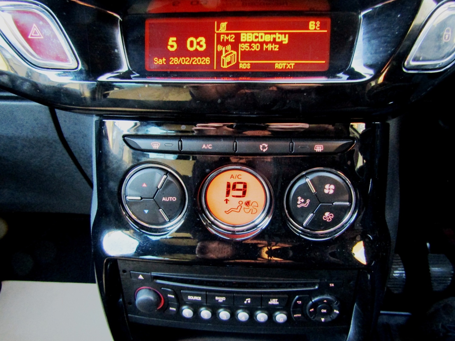 Used Citroen DS3 2015 for sale - 77610359: Photo 21