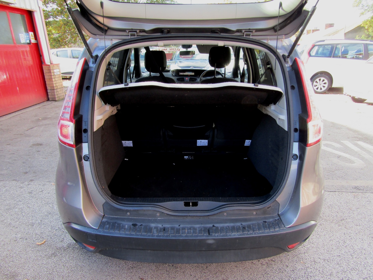 Used Renault Scenic 2010 for sale - 75446835: Photo 15