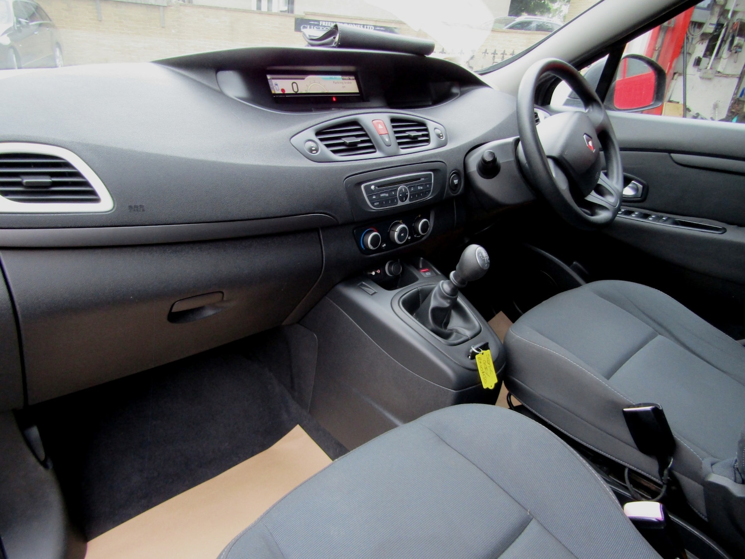 Used Renault Scenic 2010 for sale - 75446835: Photo 24