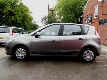 Used Renault Scenic  for sale - 75446835: Photo