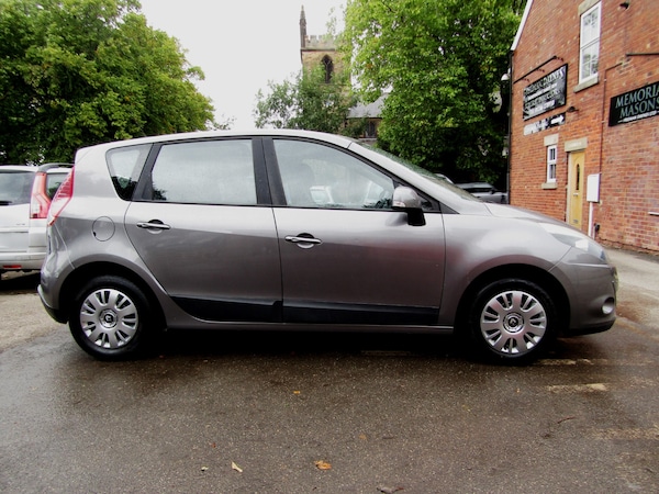 Used Renault Scenic 2010 for sale - 75446835: Photo 5