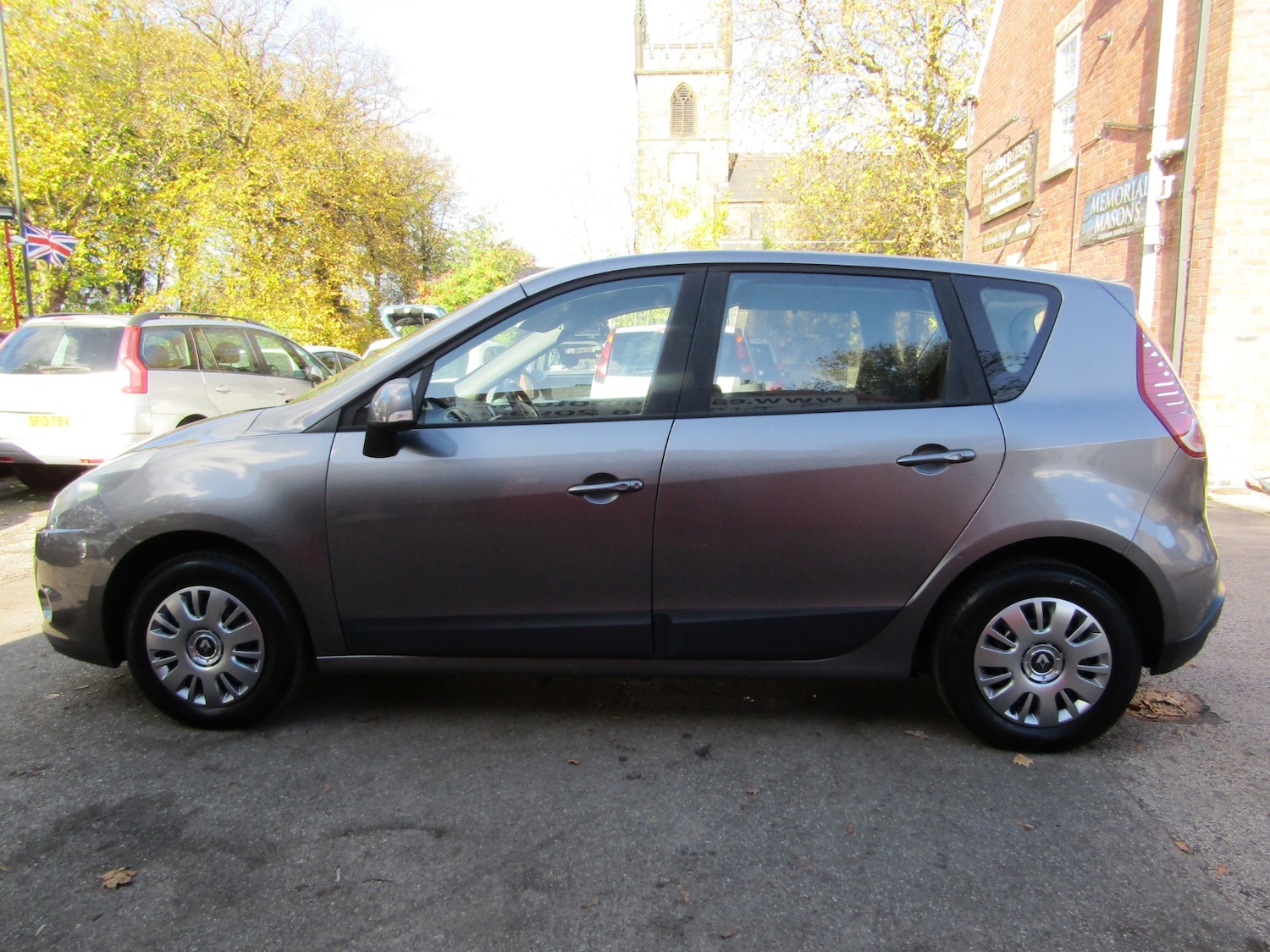 Used Renault Scenic 2010 for sale - 75446835: Photo 8