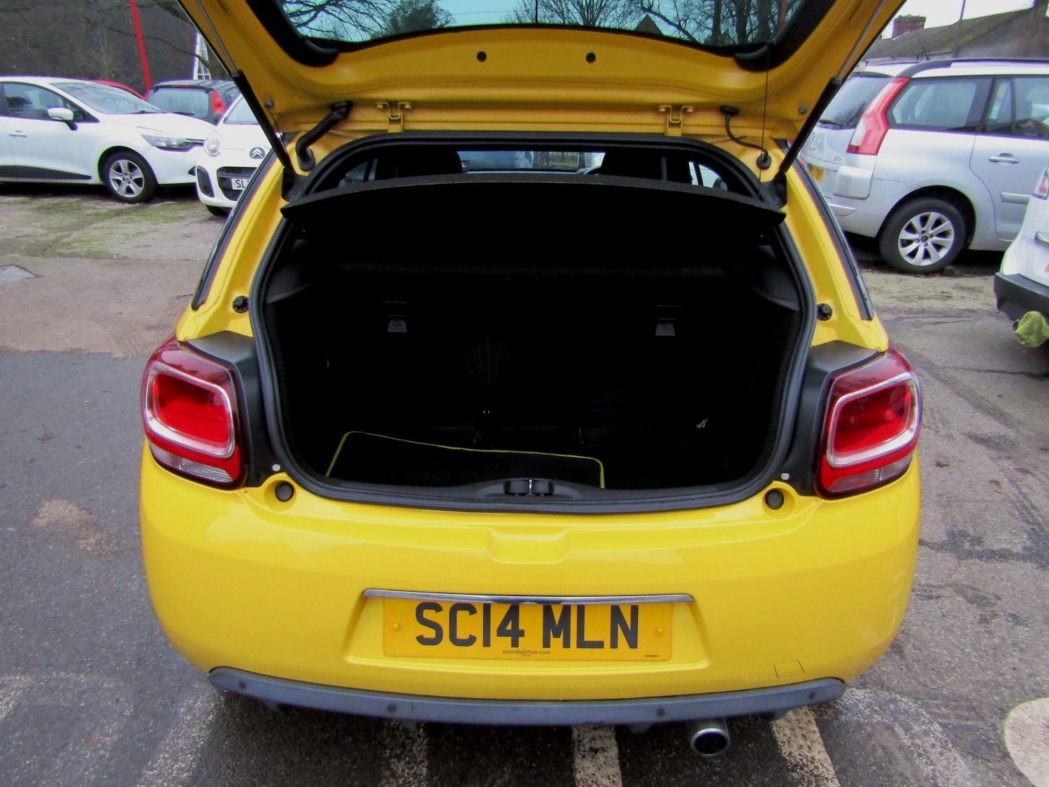 Used Citroen DS3 2014 for sale - 77285894: Photo 14