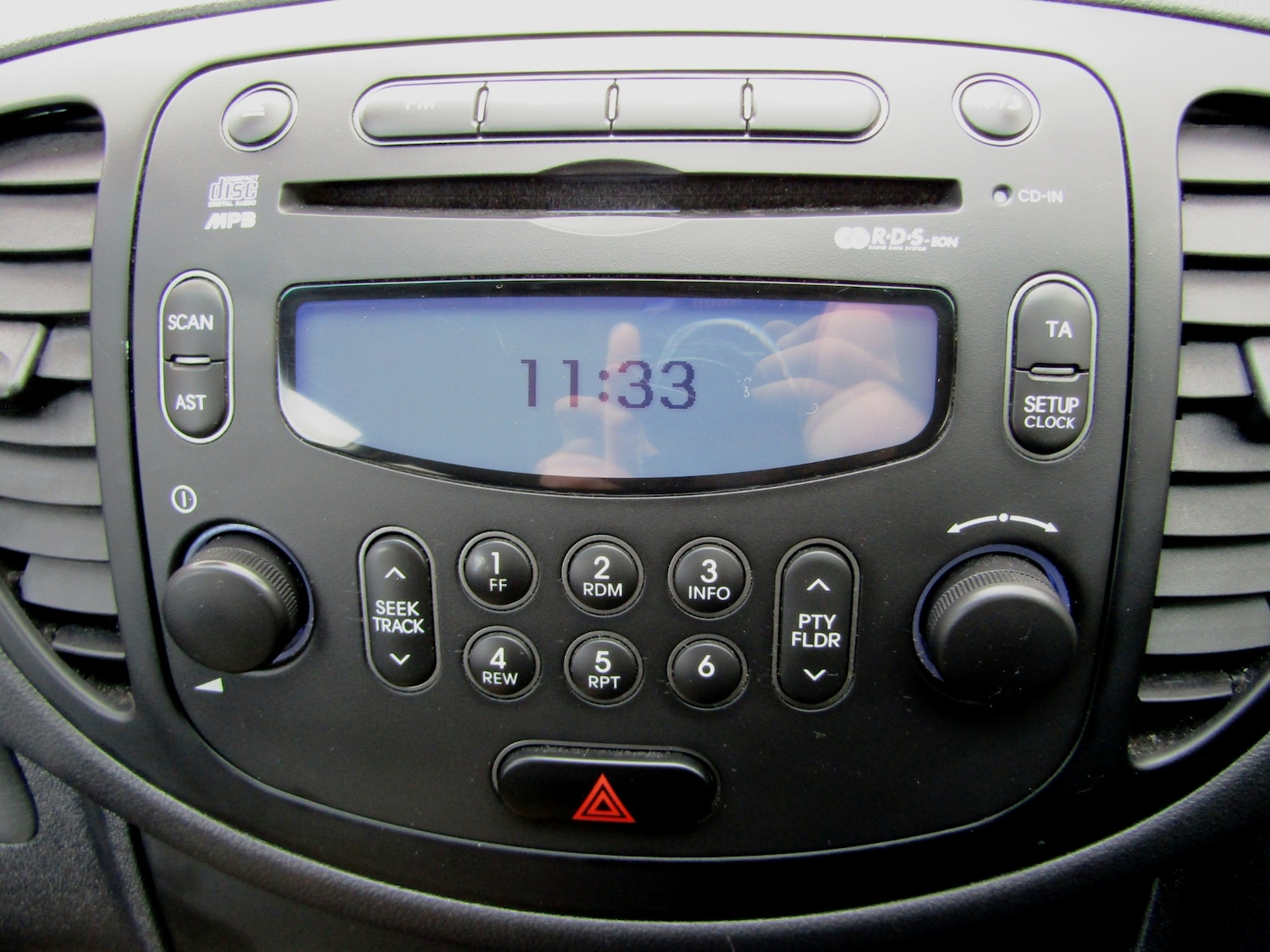 Used Hyundai i10 2013 for sale - 76374127: Photo 14