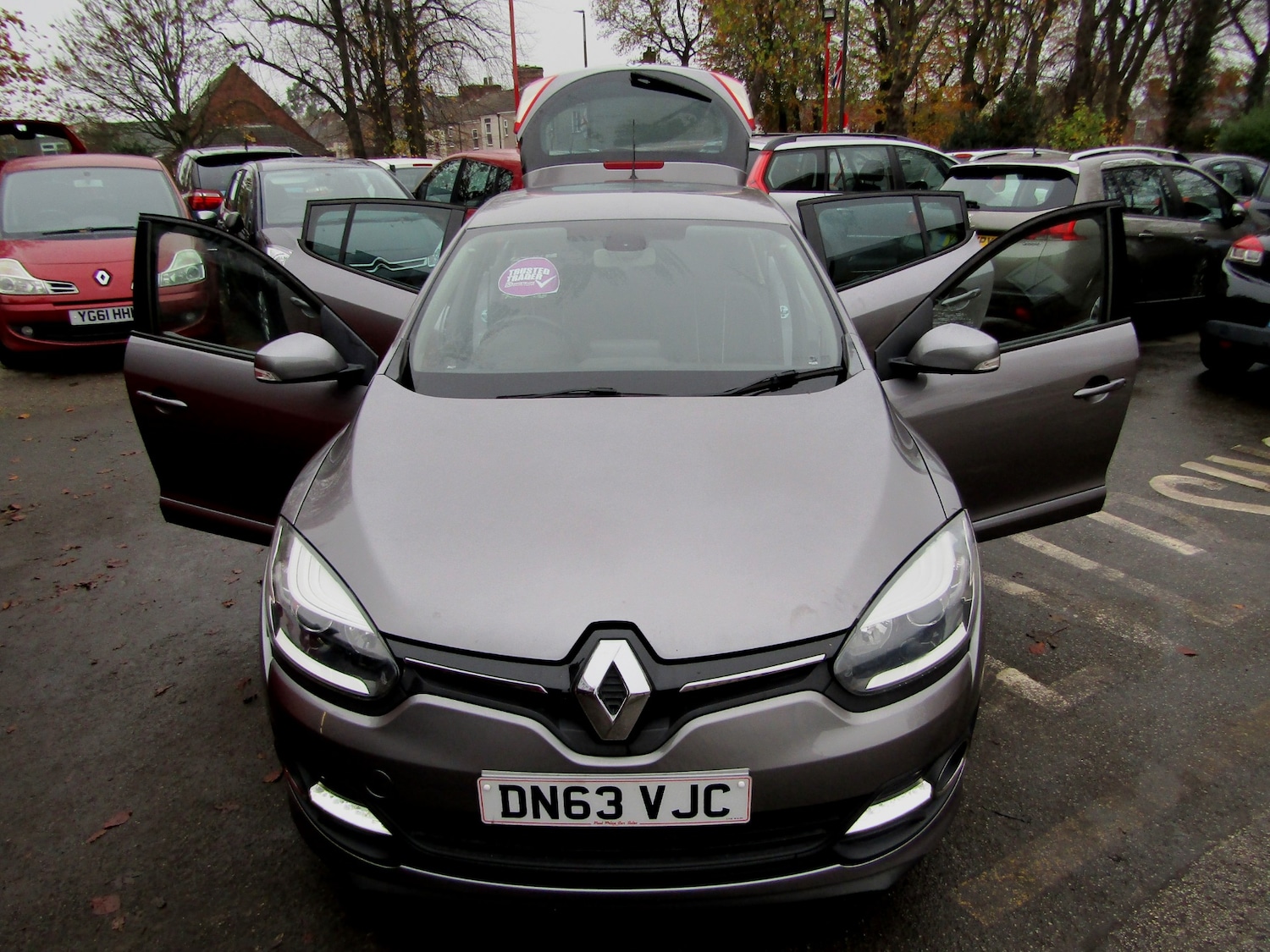 Used Renault Megane 2013 for sale - 76490379: Photo 4