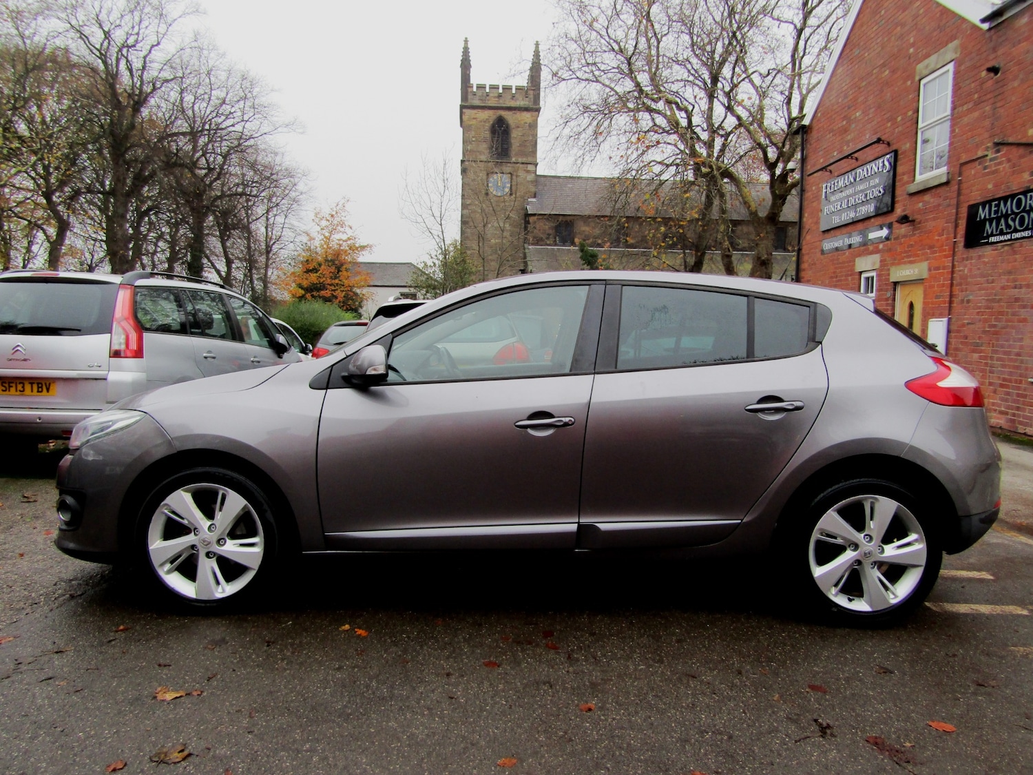 Used Renault Megane 2013 for sale - 76490379: Photo 6