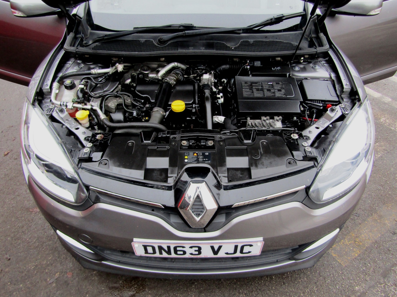 Used Renault Megane 2013 for sale - 76490379: Photo 9