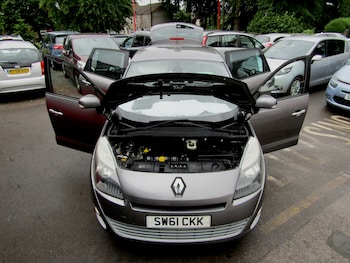 Used Renault Grand Scenic 2011 for sale - 78744780: Photo