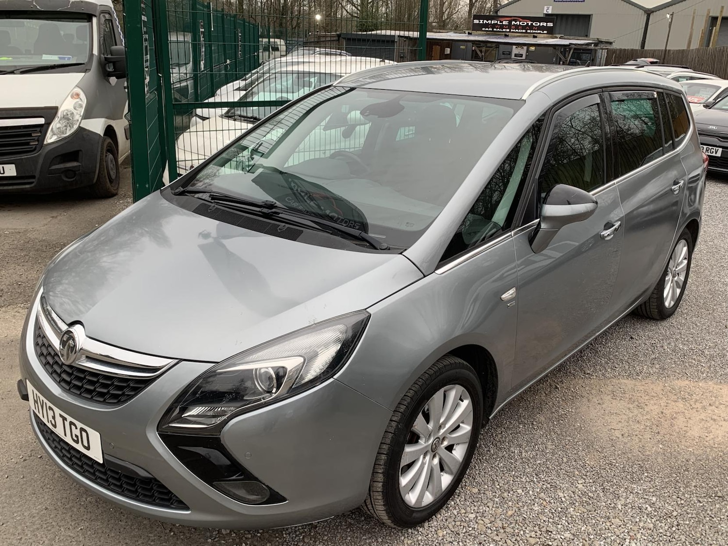 Used Vauxhall Zafira Tourer 2013 for sale - 77982032: Photo 1