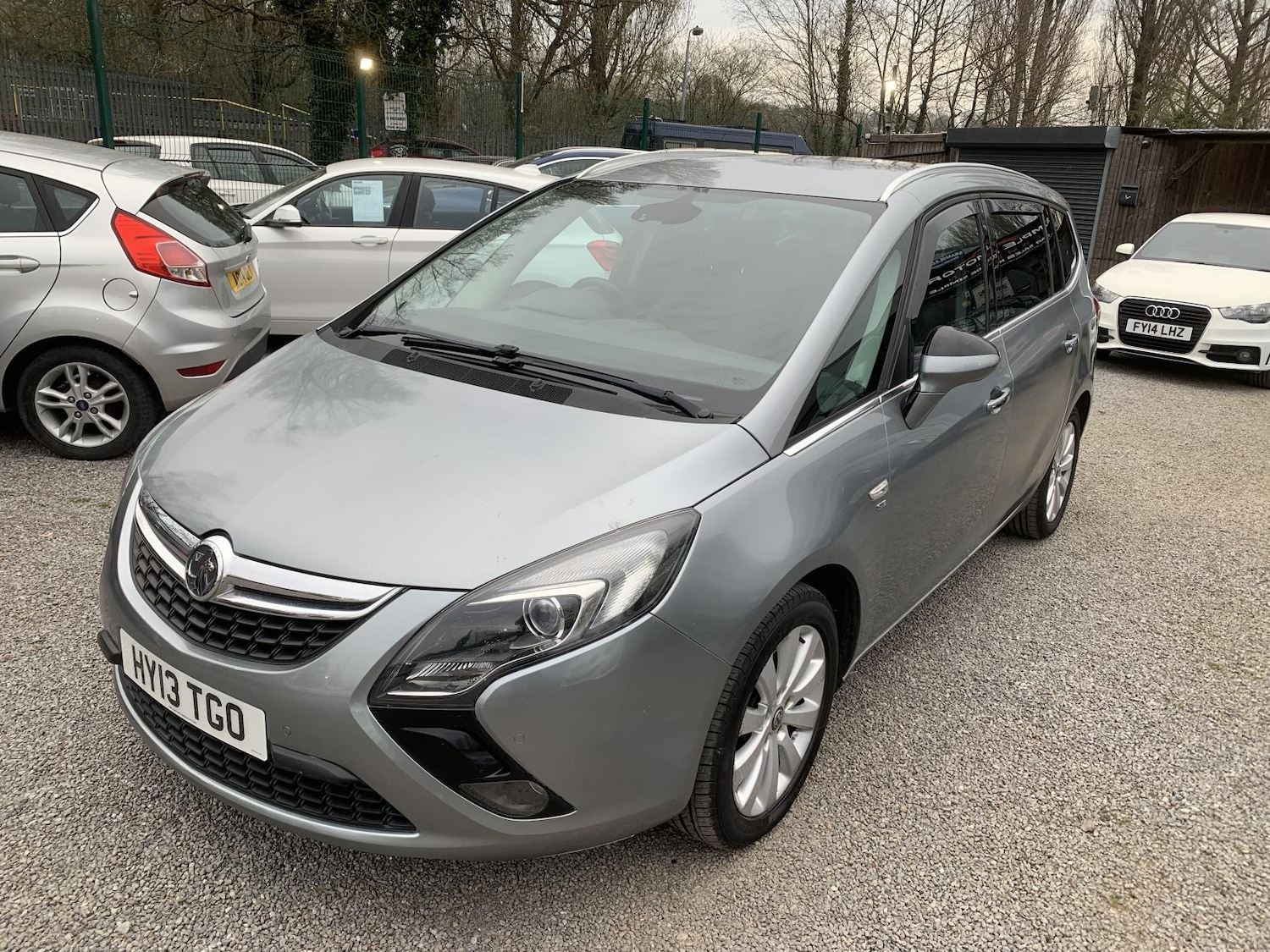 Used Vauxhall Zafira Tourer 2013 for sale - 77982032: Photo 10