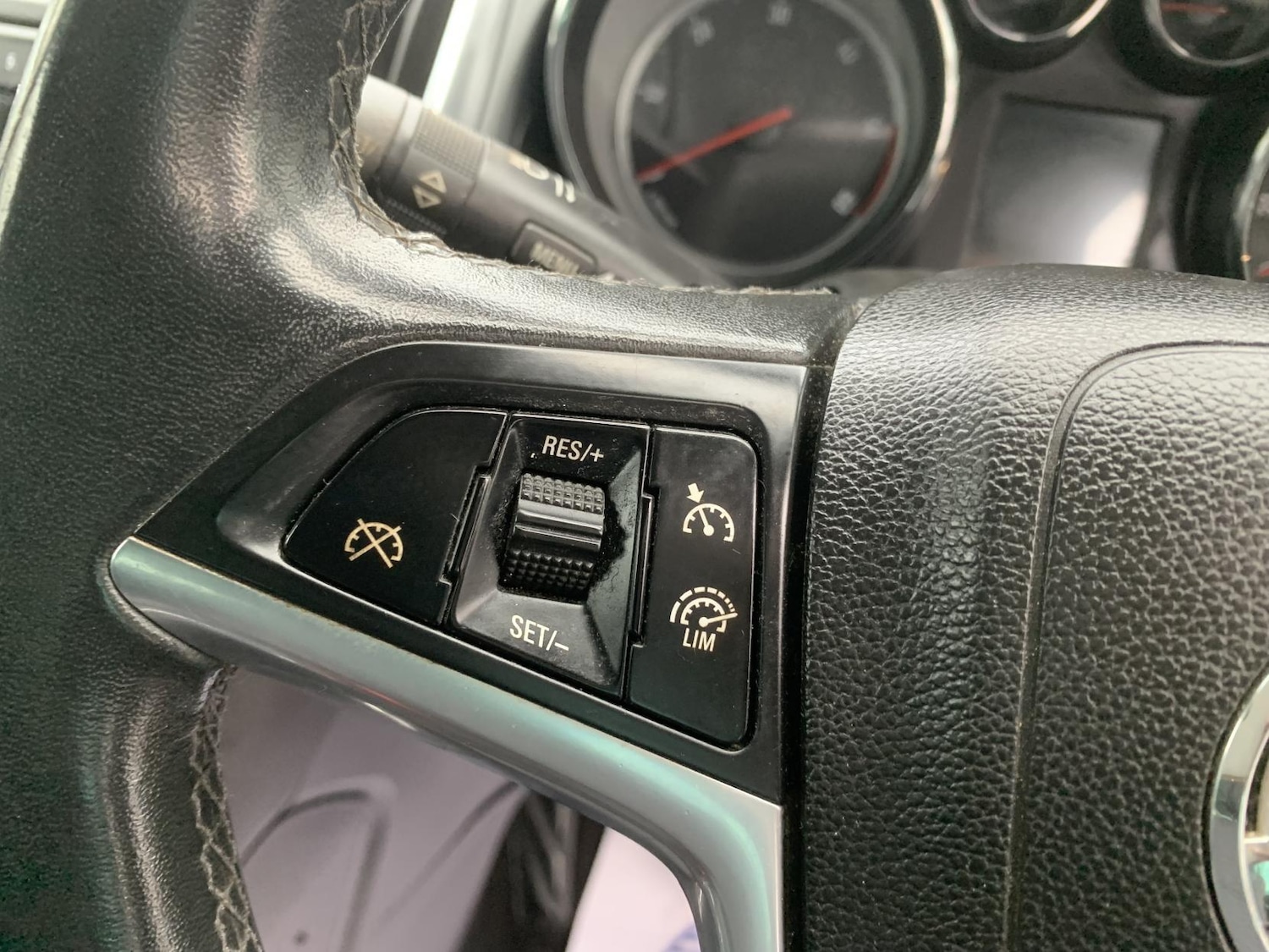 Used Vauxhall Zafira Tourer 2013 for sale - 77982032: Photo 15