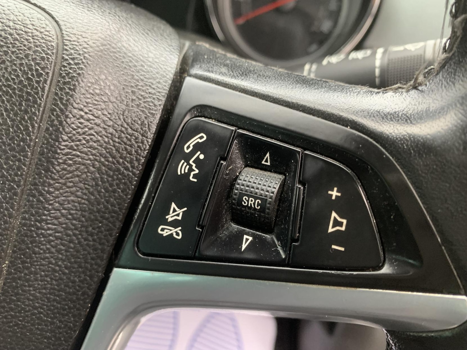 Used Vauxhall Zafira Tourer 2013 for sale - 77982032: Photo 16