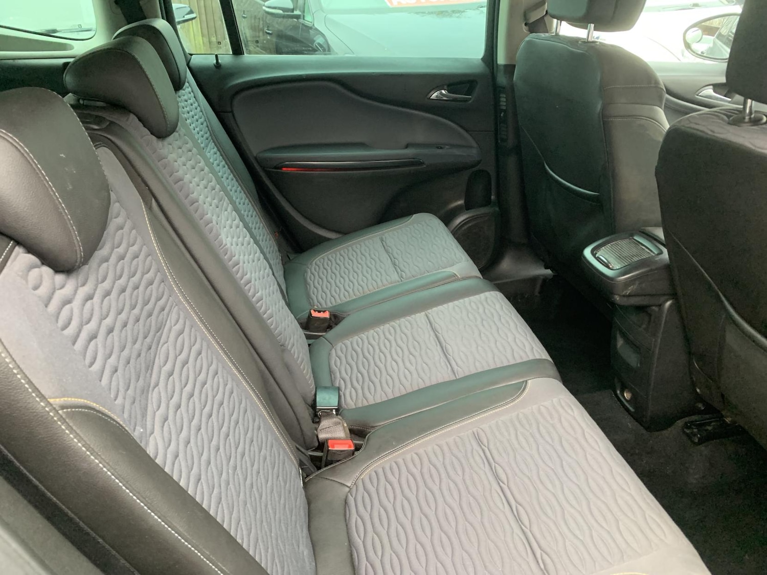 Used Vauxhall Zafira Tourer 2013 for sale - 77982032: Photo 23