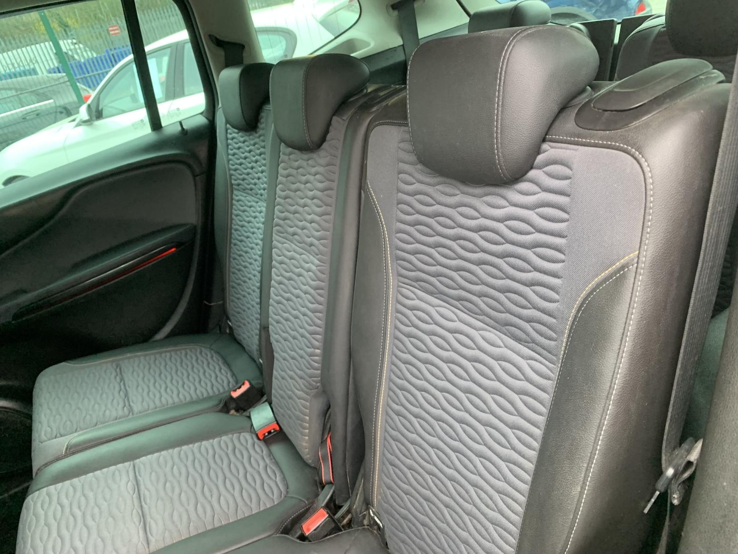 Used Vauxhall Zafira Tourer 2013 for sale - 77982032: Photo 31