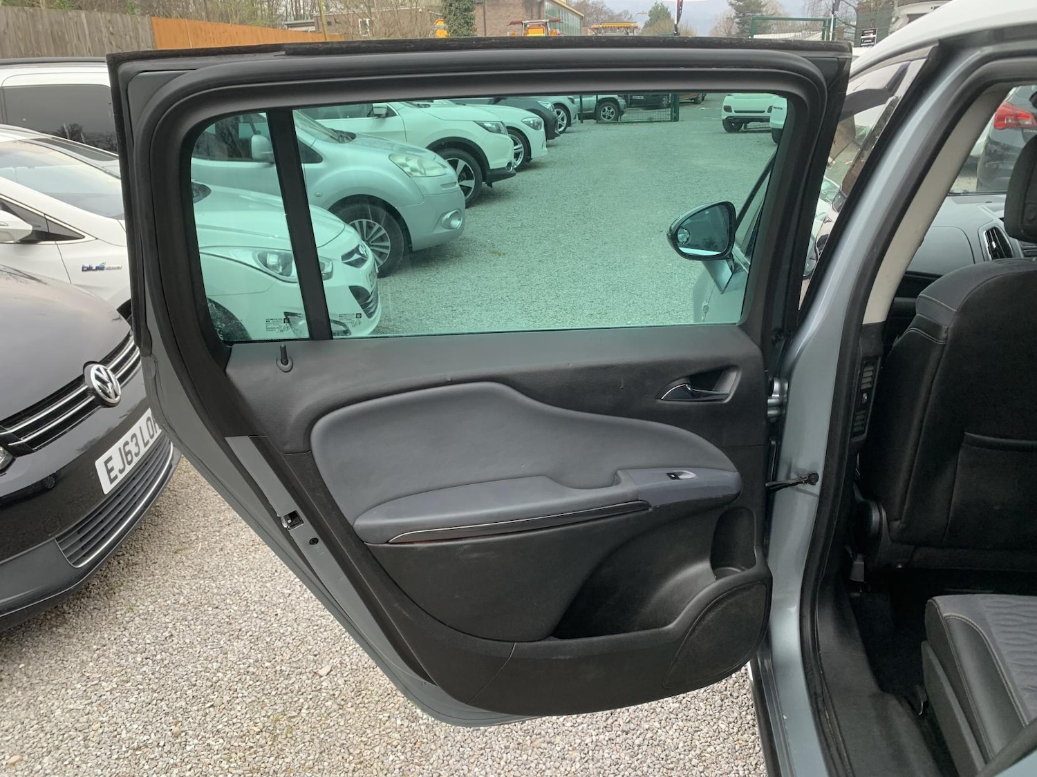 Used Vauxhall Zafira Tourer 2013 for sale - 77982032: Photo 34