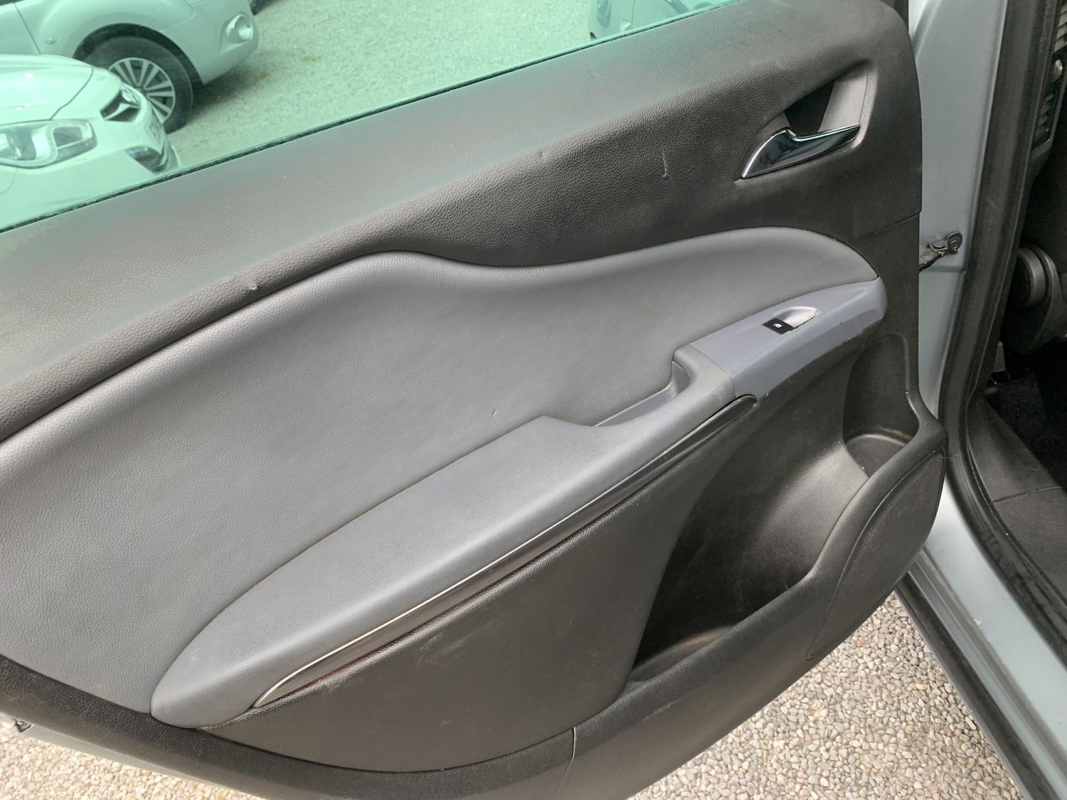 Used Vauxhall Zafira Tourer 2013 for sale - 77982032: Photo 35