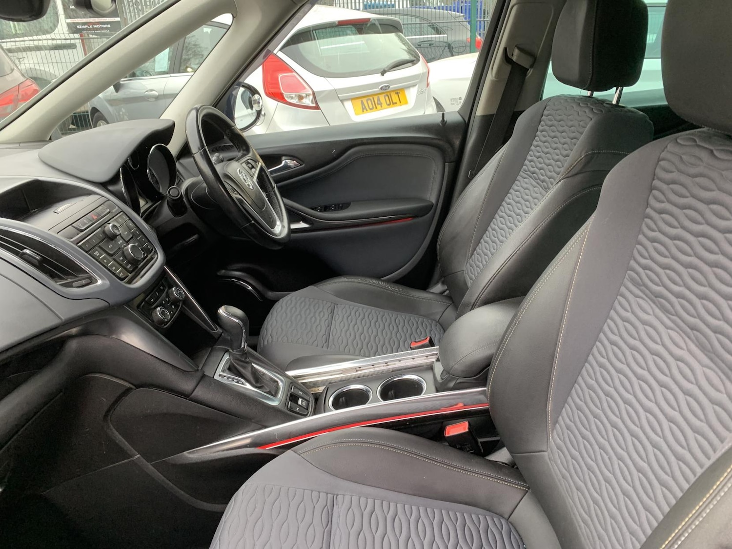 Used Vauxhall Zafira Tourer 2013 for sale - 77982032: Photo 39