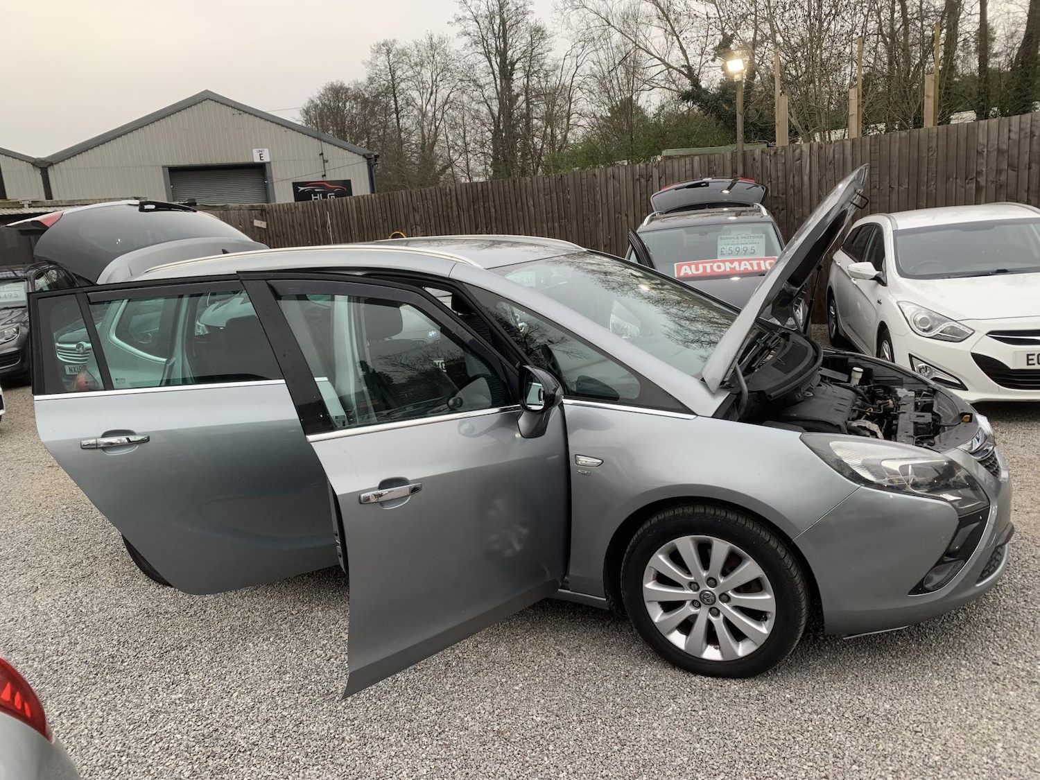 Used Vauxhall Zafira Tourer 2013 for sale - 77982032: Photo 52