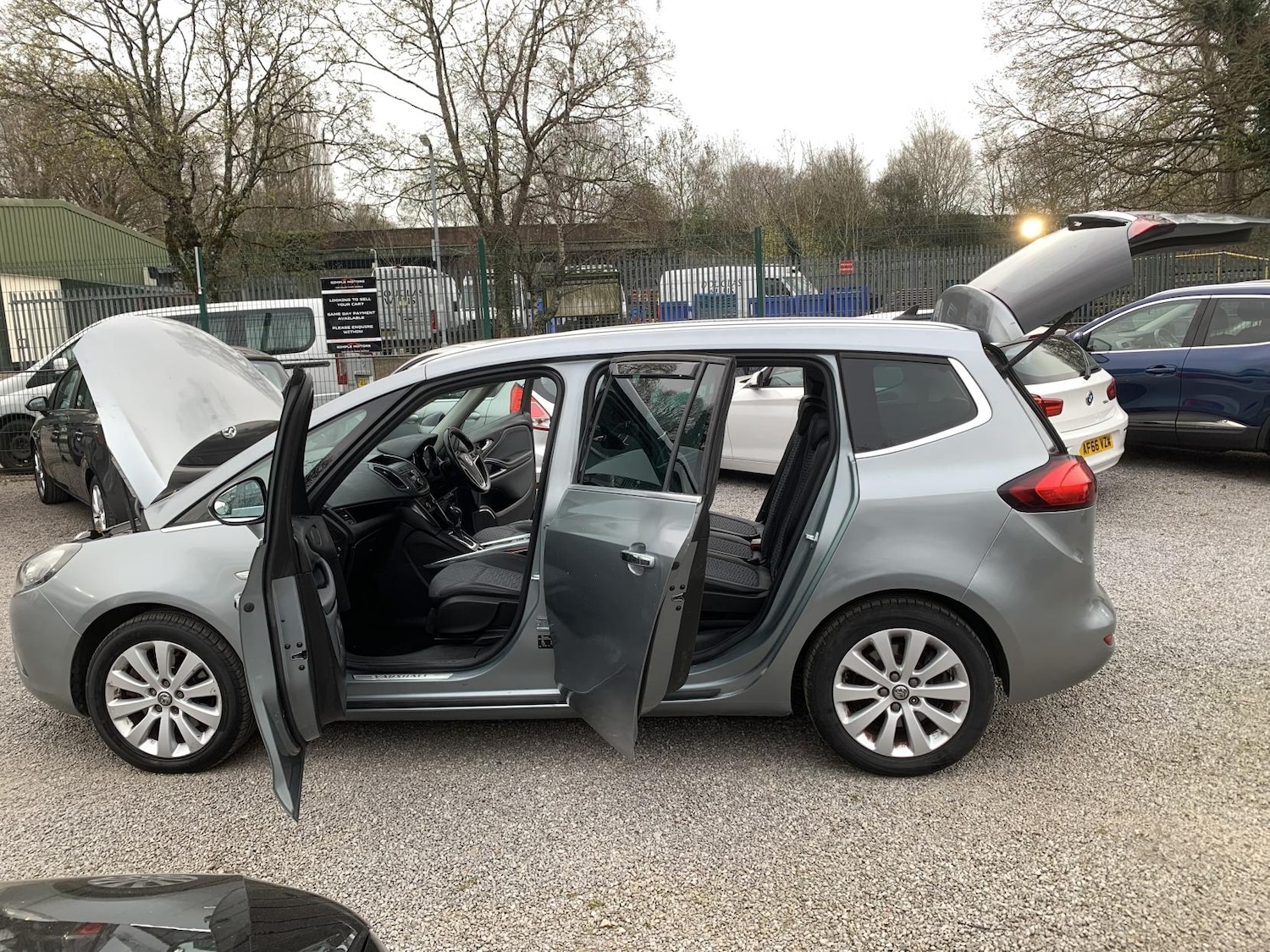 Used Vauxhall Zafira Tourer 2013 for sale - 77982032: Photo 54