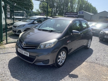 Used Toyota Yaris 2013 for sale - 78688573: Photo