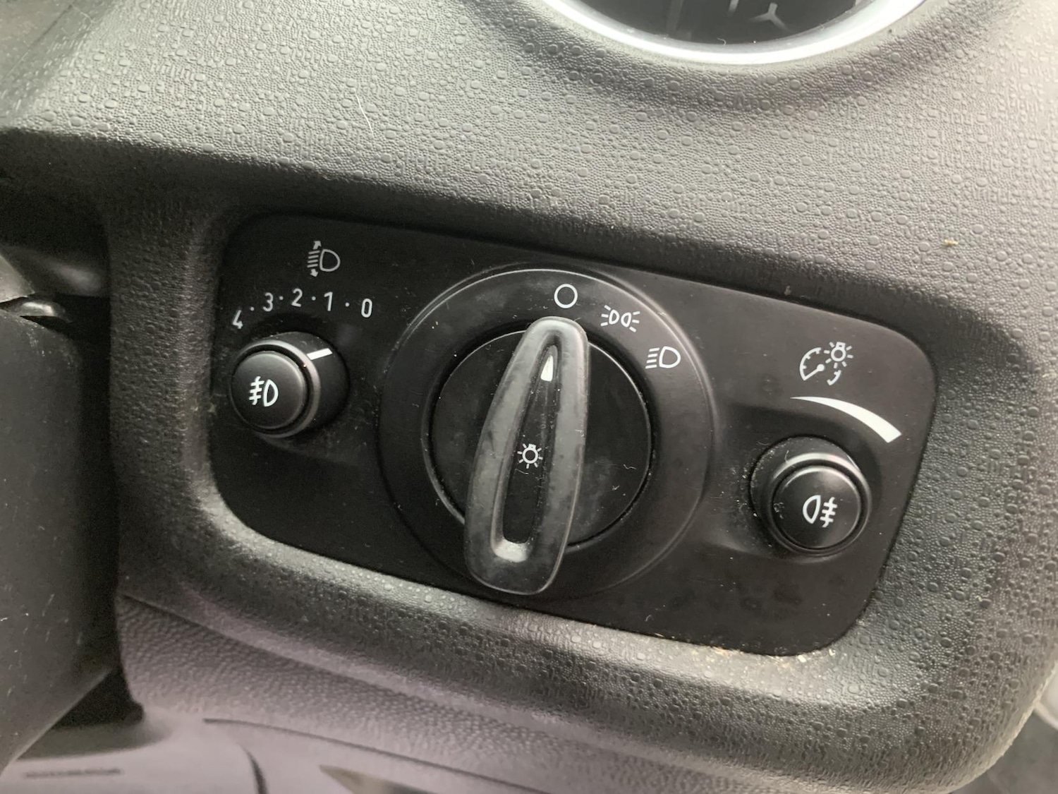 Used Ford Fiesta 2014 for sale - 77797861: Photo 13