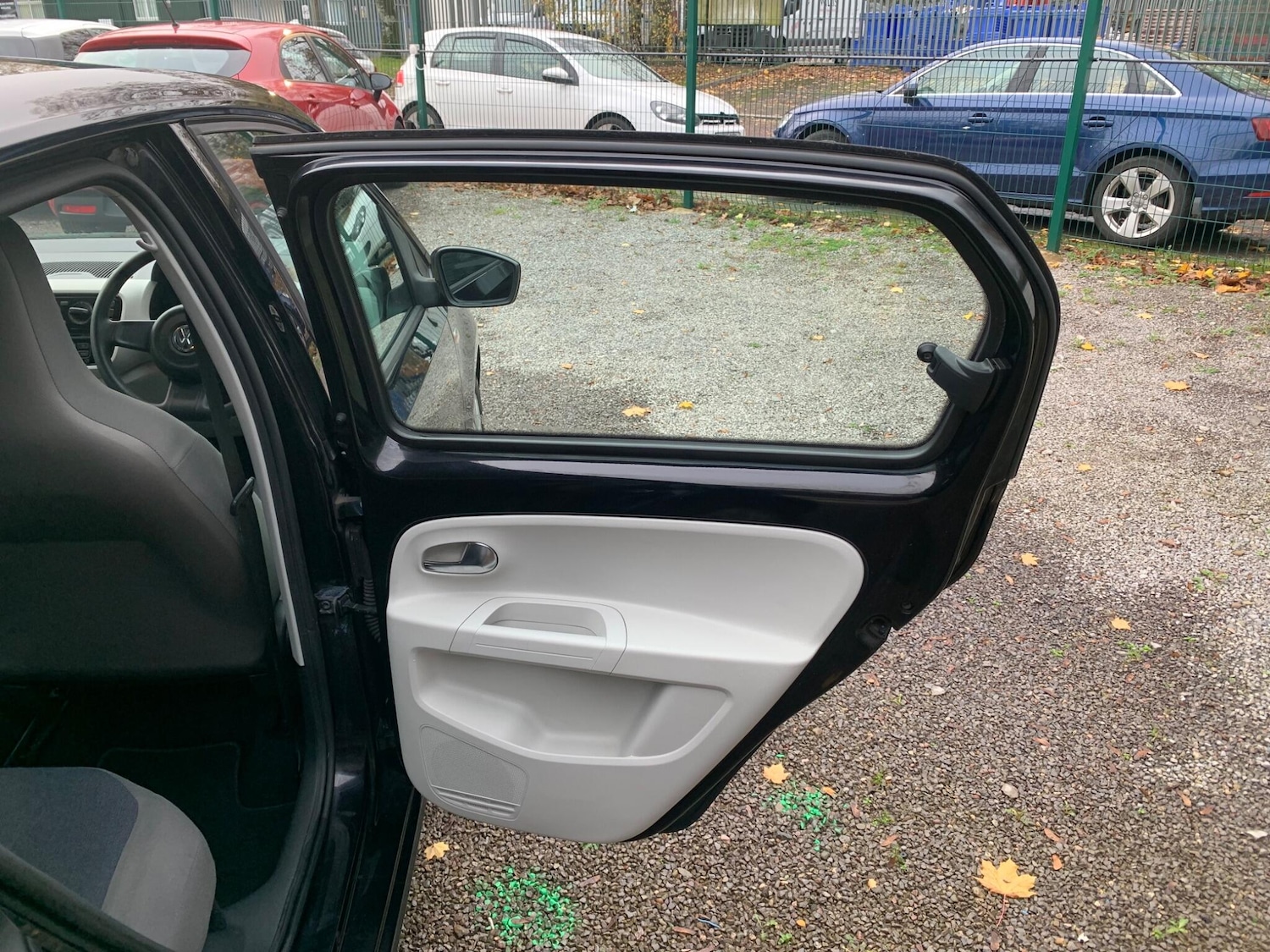 Used Volkswagen up! for sale - 76597242: Photo 20