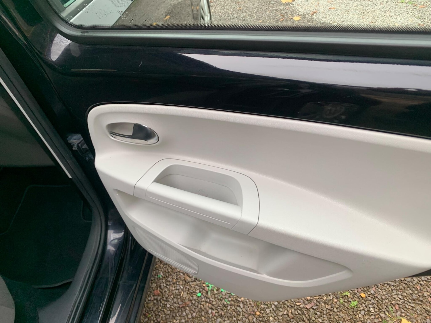 Used Volkswagen up! for sale - 76597242: Photo 21