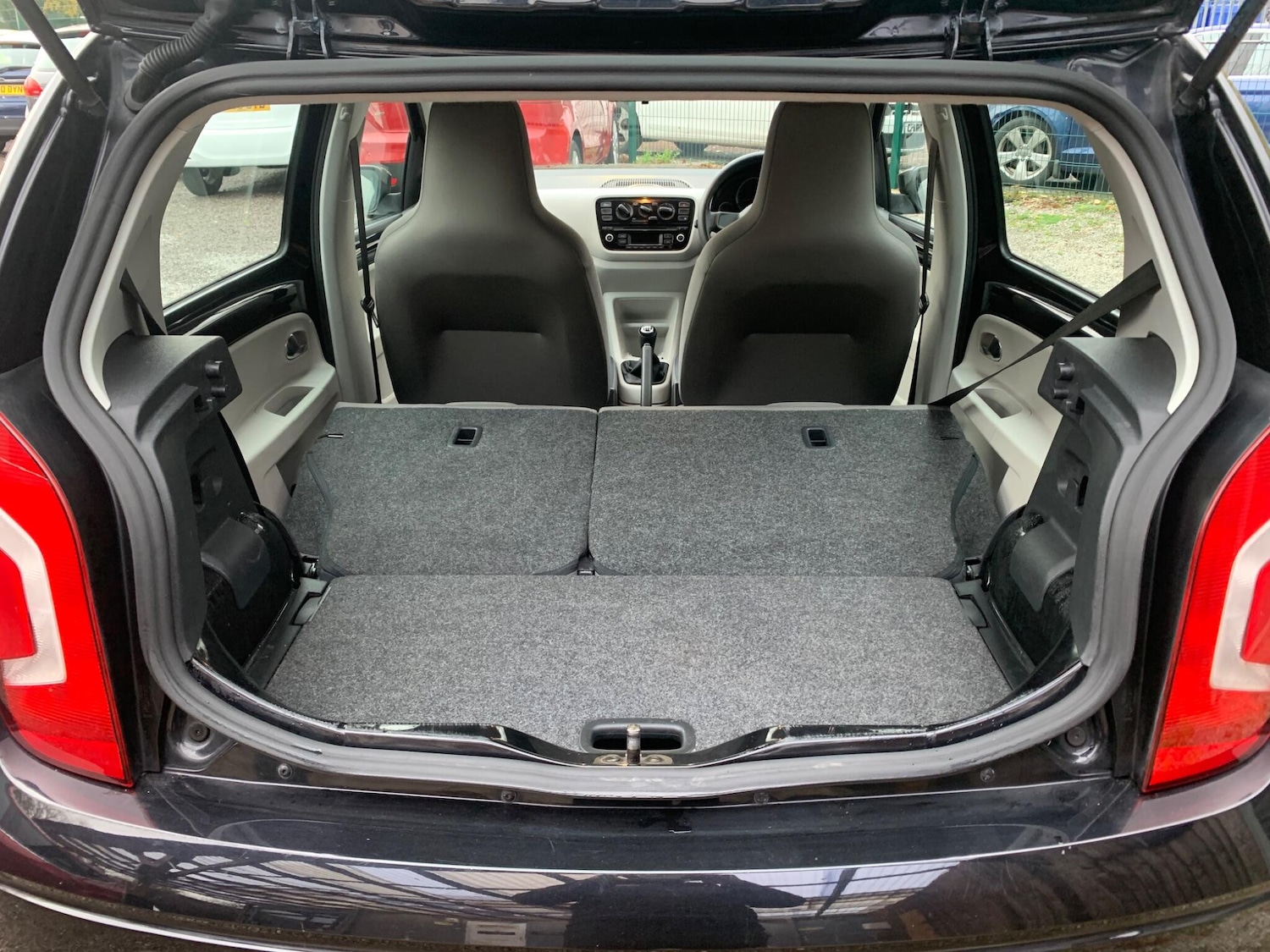 Used Volkswagen up! for sale - 76597242: Photo 26