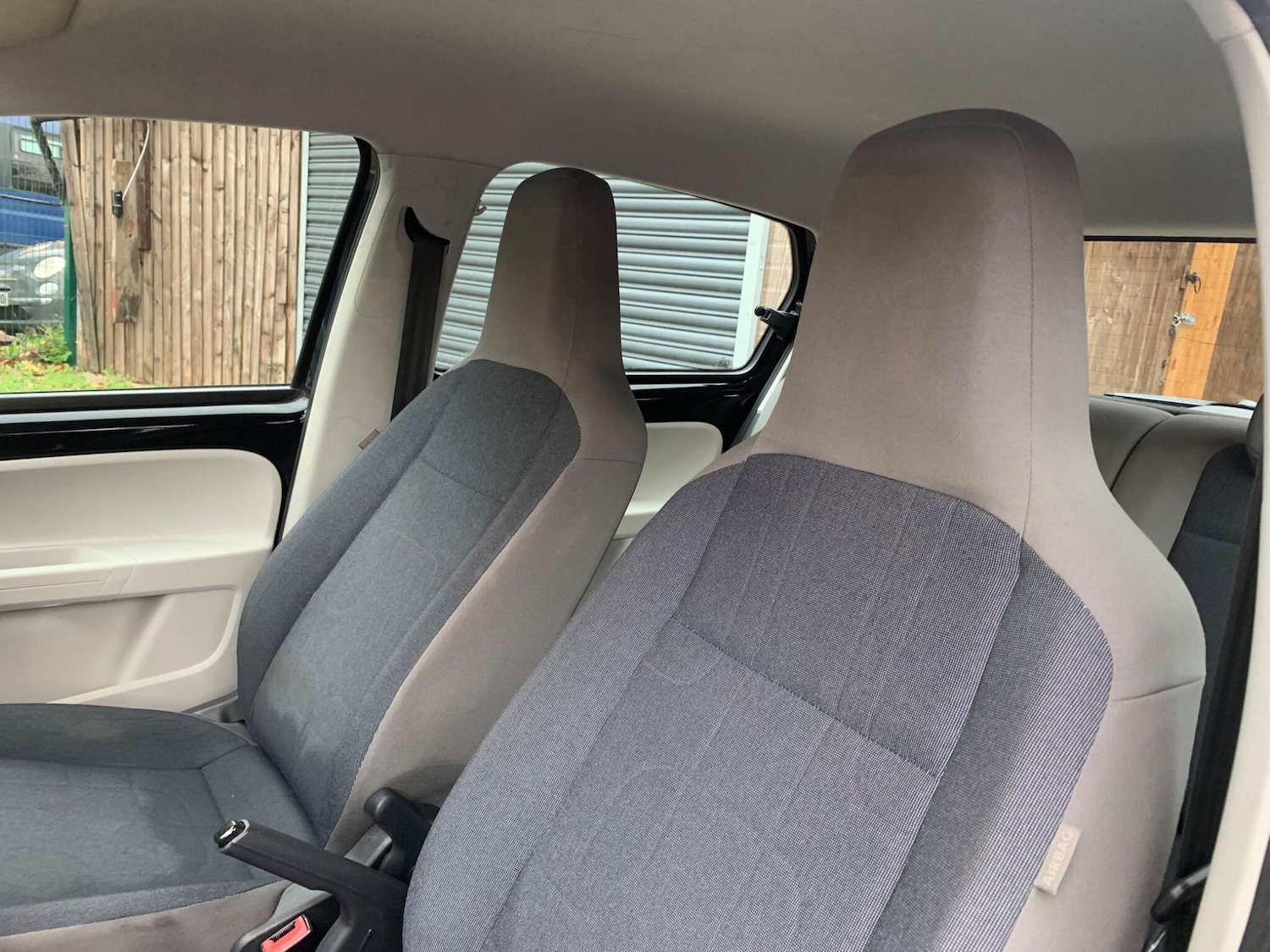 Used Volkswagen up! for sale - 76597242: Photo 33