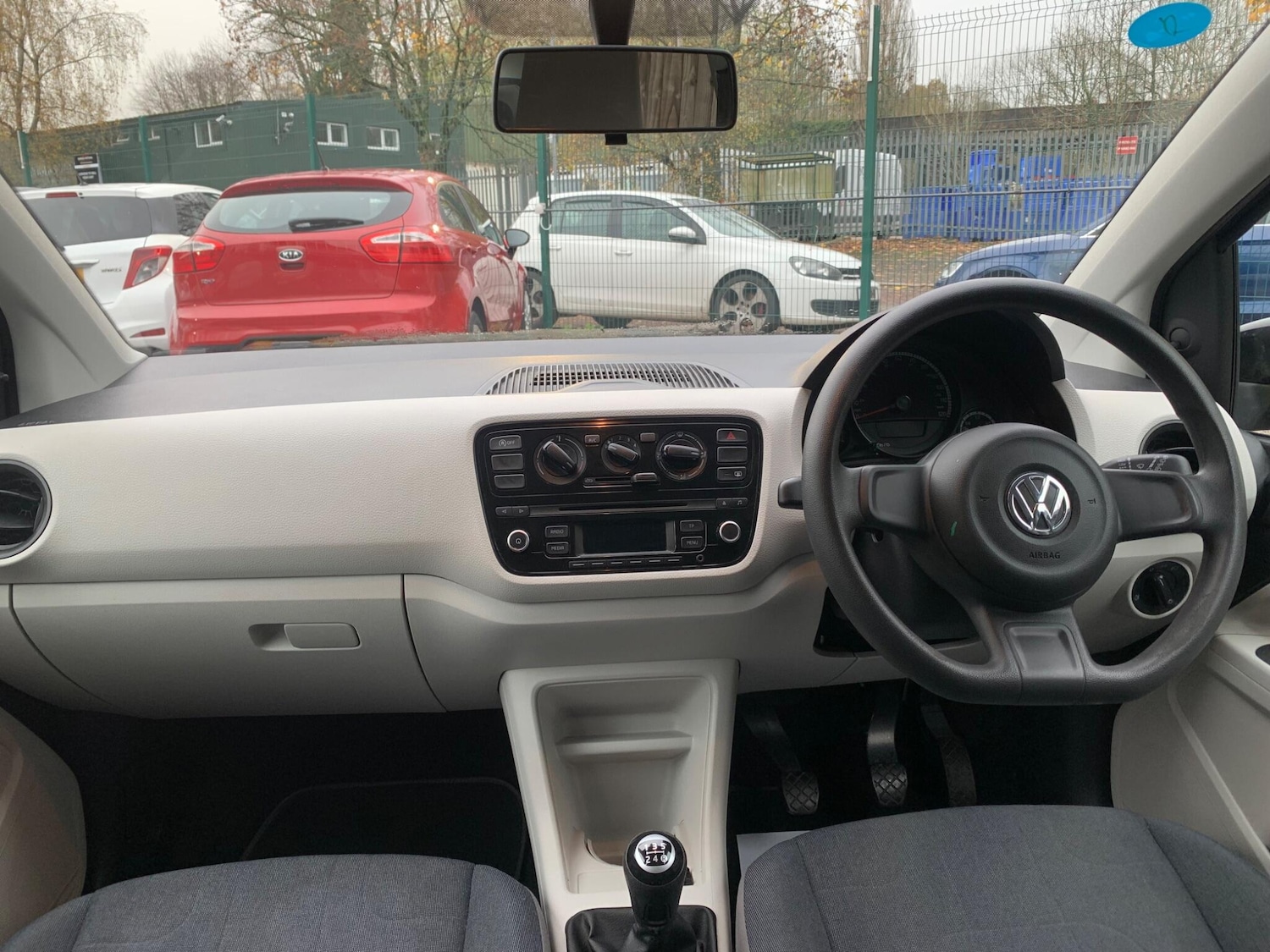 Used Volkswagen up! for sale - 76597242: Photo 42