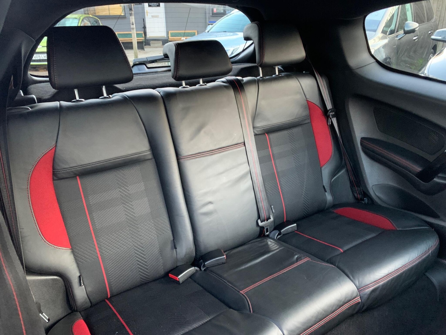 Used Peugeot 208 2013 for sale - 76742354: Photo 23