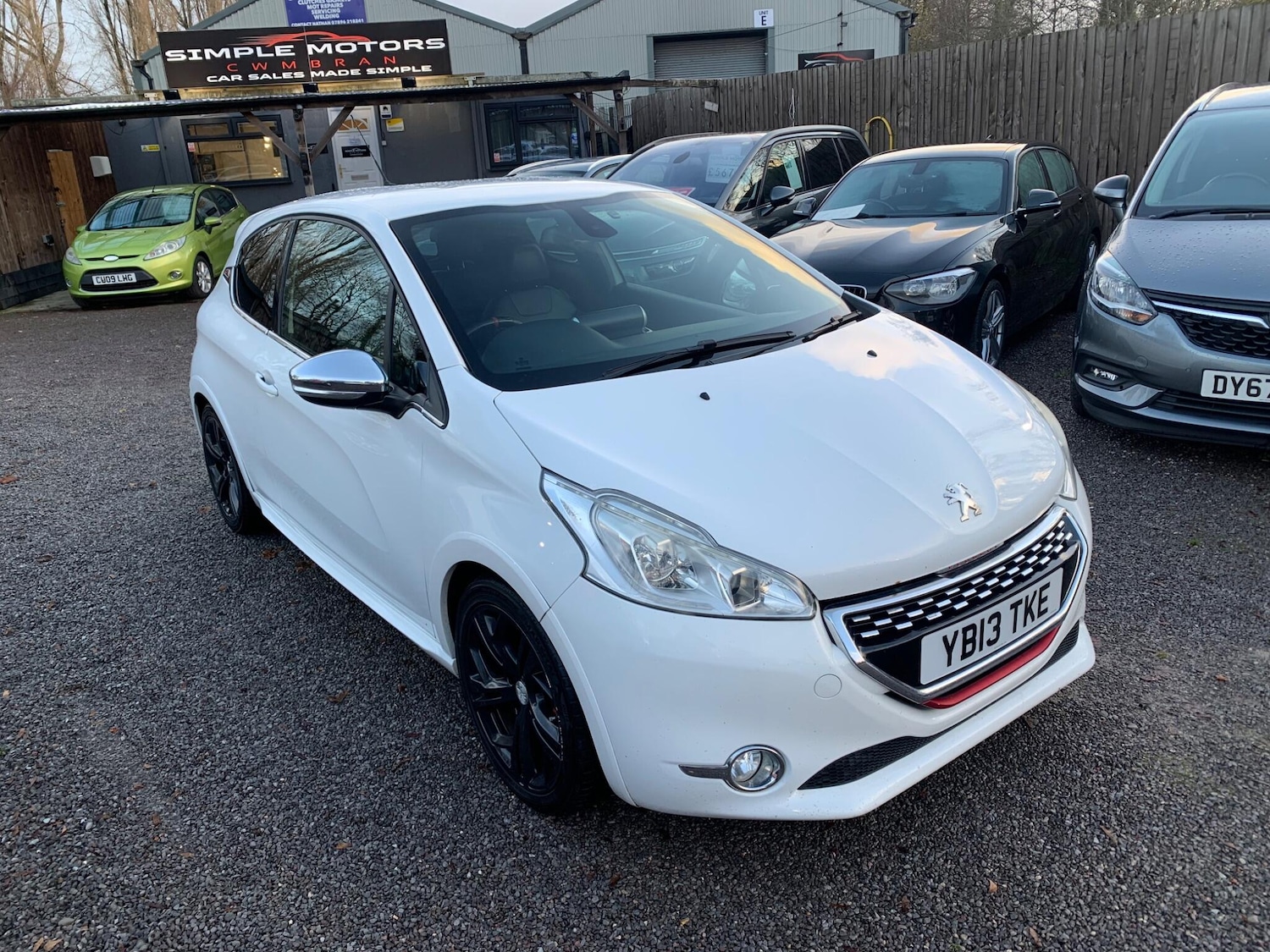 Used Peugeot 208 2013 for sale - 76742354: Photo 3