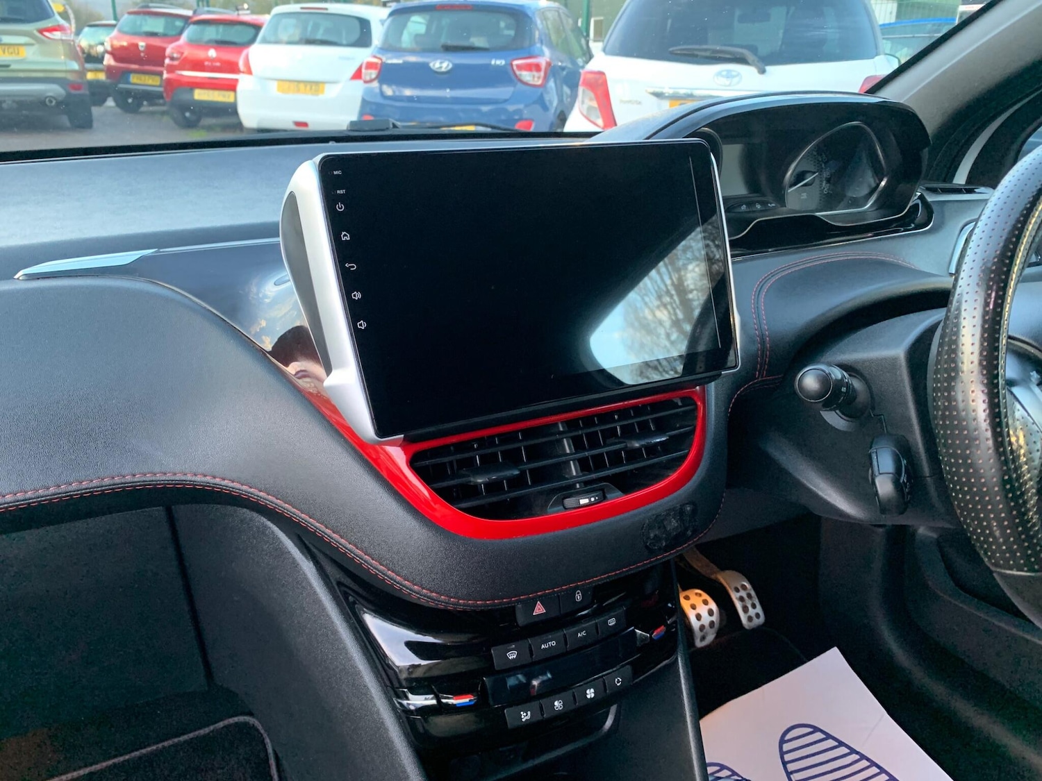 Used Peugeot 208 2013 for sale - 76742354: Photo 38