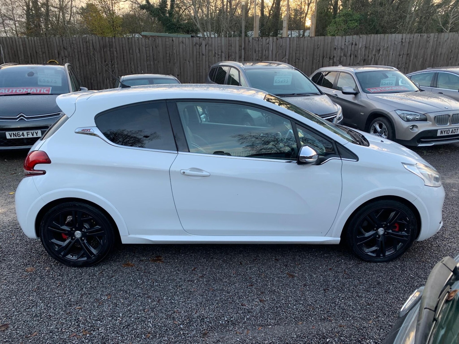 Used Peugeot 208 2013 for sale - 76742354: Photo 4