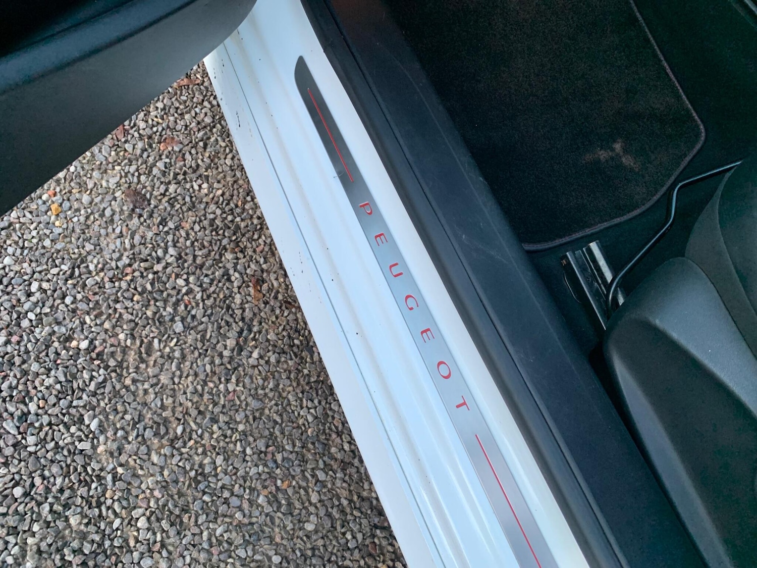 Used Peugeot 208 2013 for sale - 76742354: Photo 43