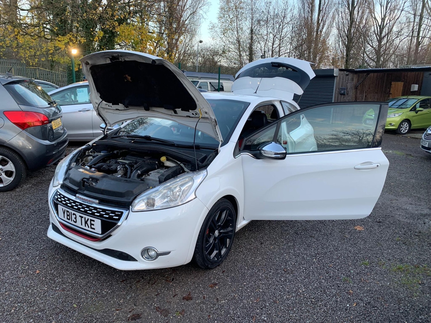 Used Peugeot 208 2013 for sale - 76742354: Photo 46